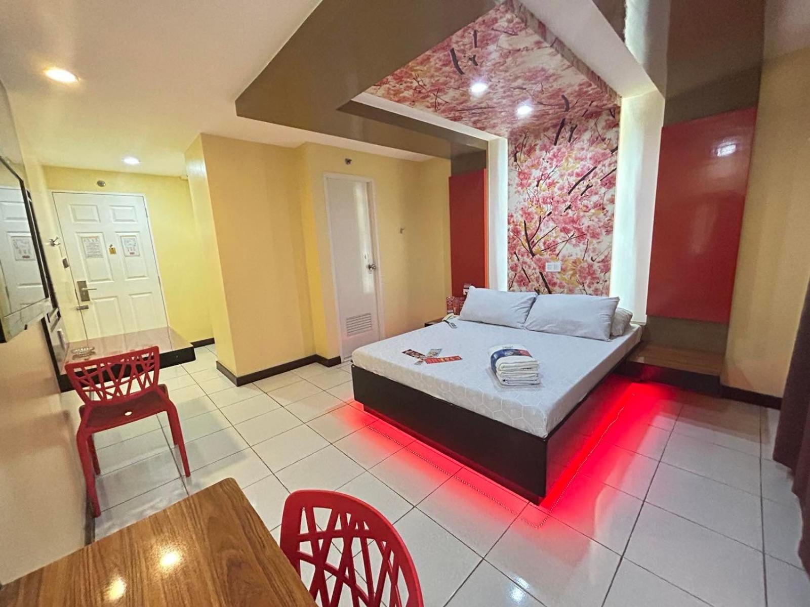Hotel Sogo Sta Rosa Santa Rosa  Buitenkant foto